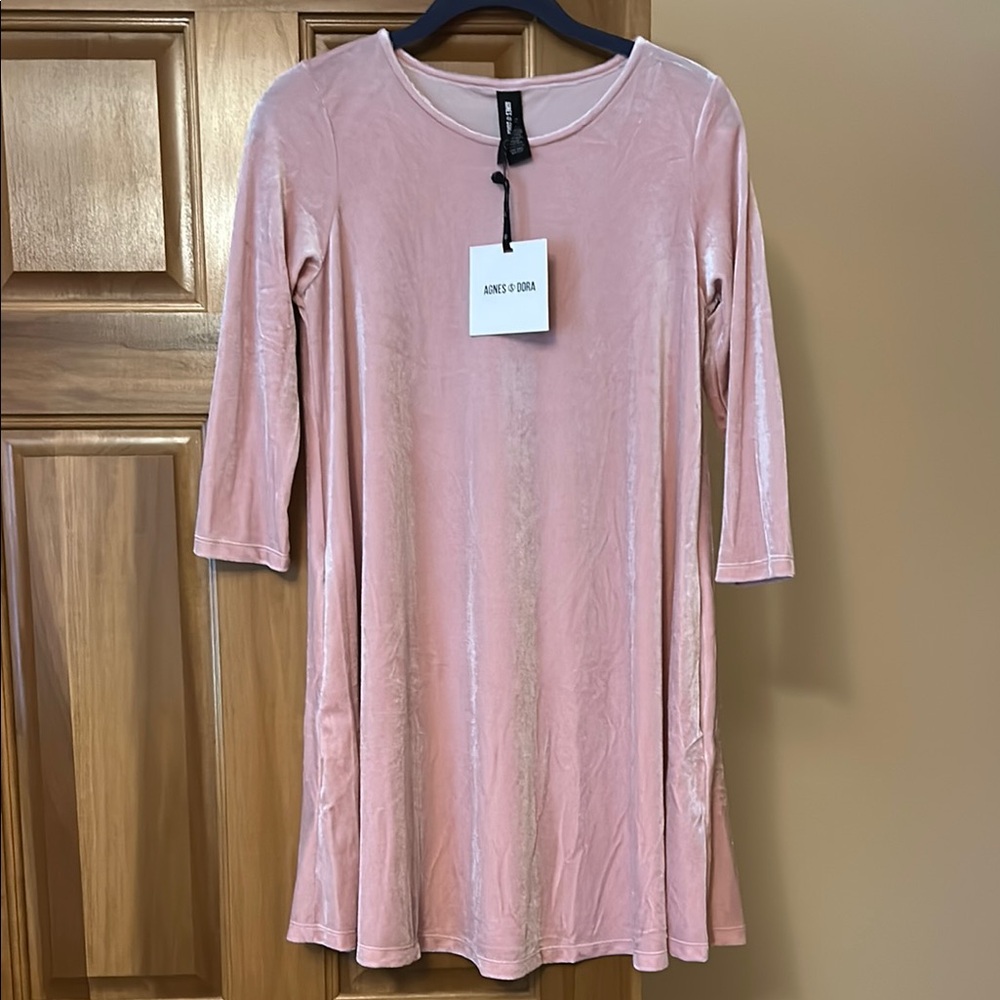 NWT, Pink Long Sleeve Velvet Dress, size small